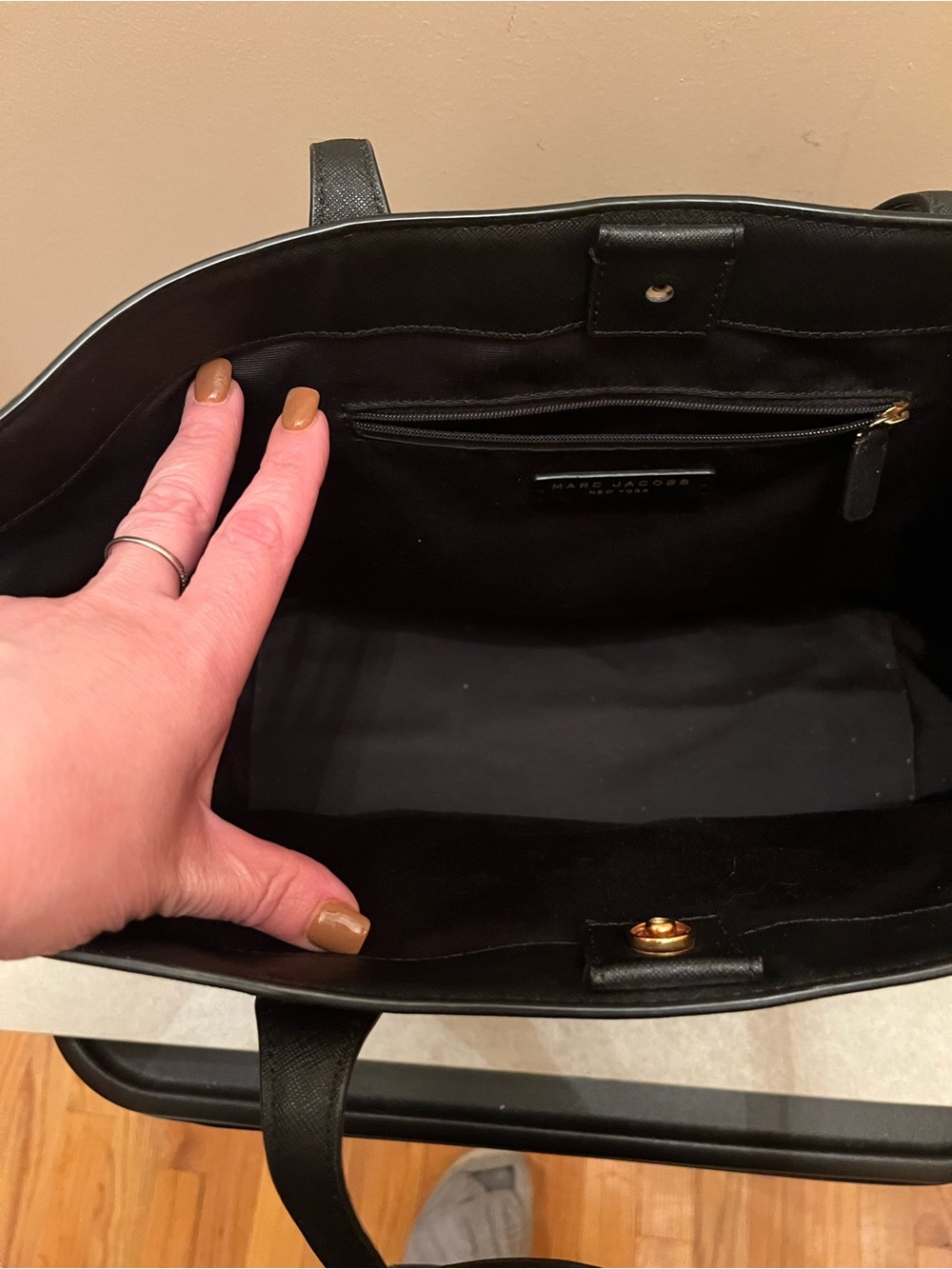 Marc Jacobs tote - Picture 6 of 12